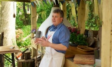 David in the Manna from Devon / Bushman Oven Kitchen