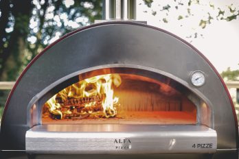 Lighting your woodfired oven