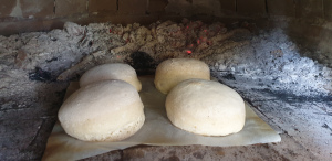 Building a Wood Fired Oven, Alpujarran Style - or How (not) to Build a Clay Oven