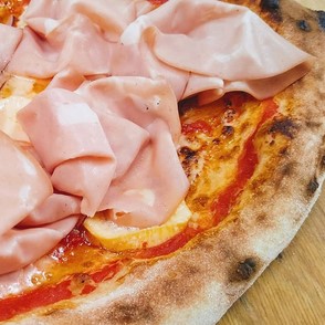 Reblochon and mortadella pizza